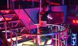 慢摇吧短视频,慢摇吧里的青春旋律