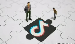 抖音短视频文案,#生活小技巧 #家居清洁 #轻松收纳nn副标题：轻松收纳，家居清洁小妙招，生活更美好！